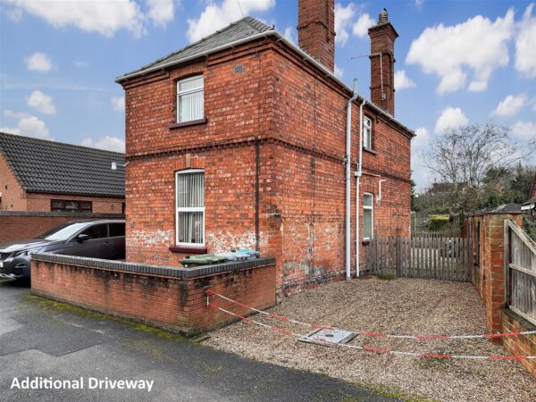 Eastern Terrace Lane, Newark