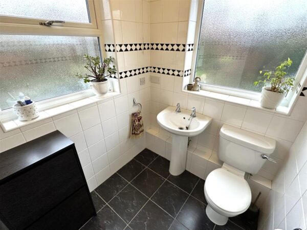 Victoria Street, Newark