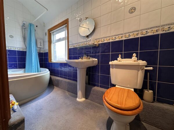 Eastern Terrace Lane, Newark