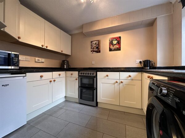 Kingsnorth Close, Newark