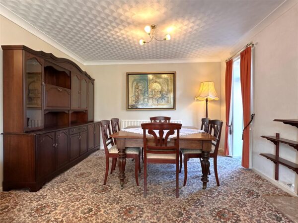 Holmefield, Farndon, Newark