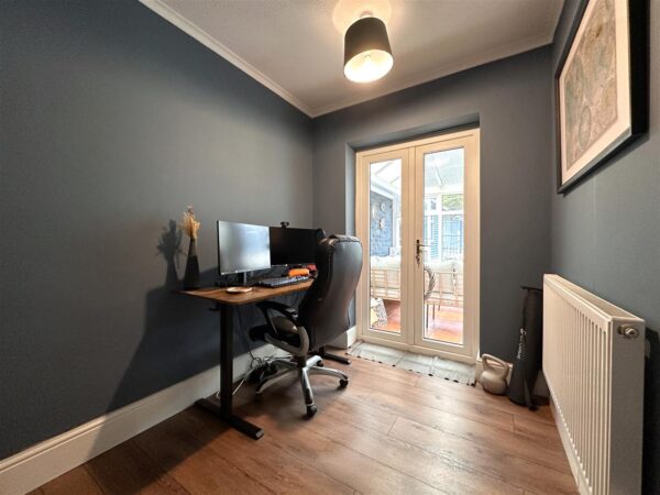 Whomsley Close, Newark