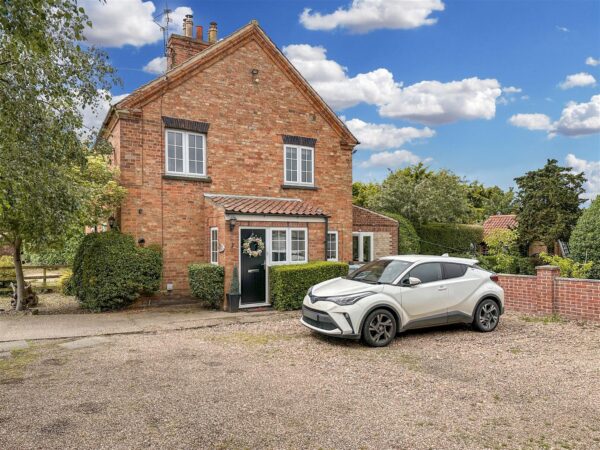 Fleet Cottage, Gainsborough Road, Langford, Newark