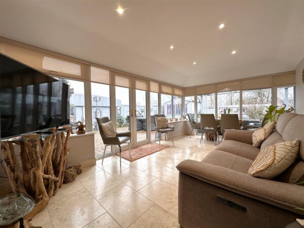 Meadway, Balderton, Newark