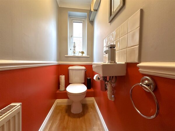 Cannon Close, Coddington, Newark