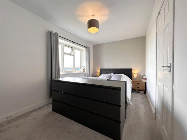 Alexander Avenue, Newark