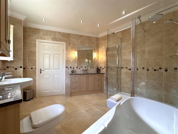 Cruachan, Queen Street, Balderton, Newark