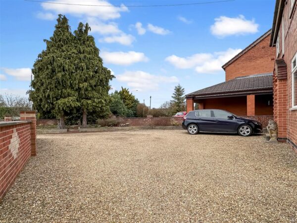 Danny Lyp, Sibcy Lane, Balderton, Newark