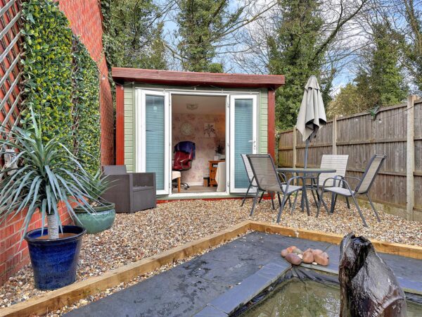 Cannon Close, Coddington, Newark