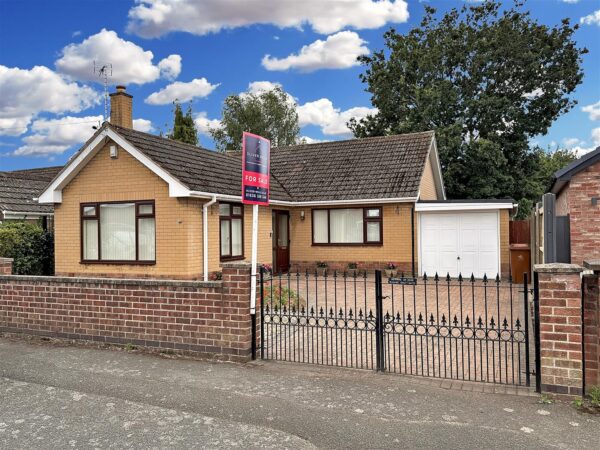 Village Way, Farndon, Newark