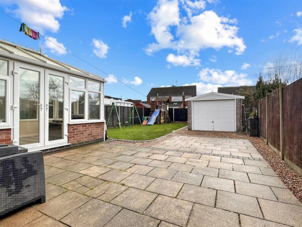 Peebles Road, Newark