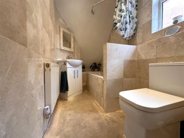 Beeston Road, Newark