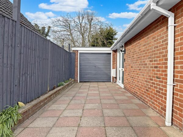 Whomsley Close, Newark