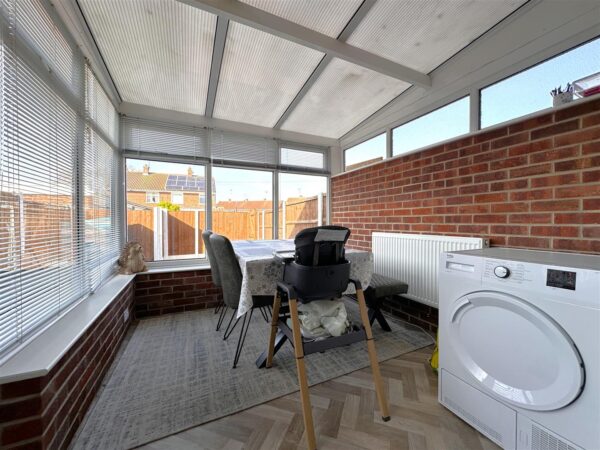 Beacon Hill Road, Newark