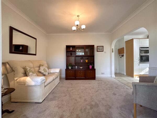 Village Way, Farndon, Newark