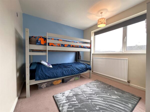 Peebles Road, Newark