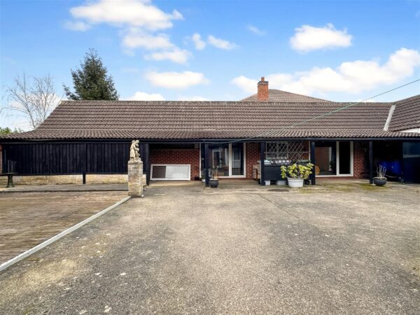 Danny Lyp, Sibcy Lane, Balderton, Newark