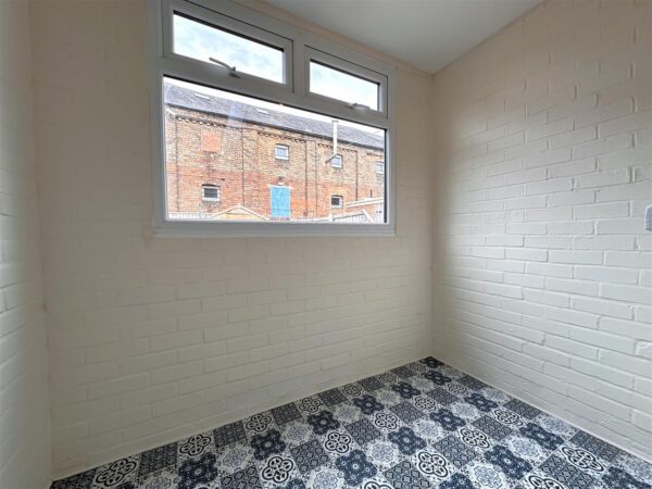 Kingsnorth Close, Newark