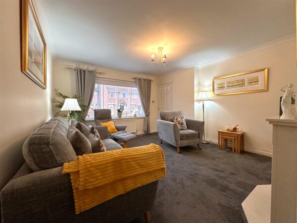 Kingsnorth Close, Newark