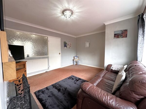 Peebles Road, Newark