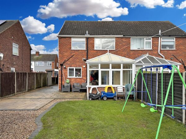 Peebles Road, Newark