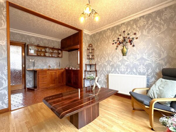 Danny Lyp, Sibcy Lane, Balderton, Newark