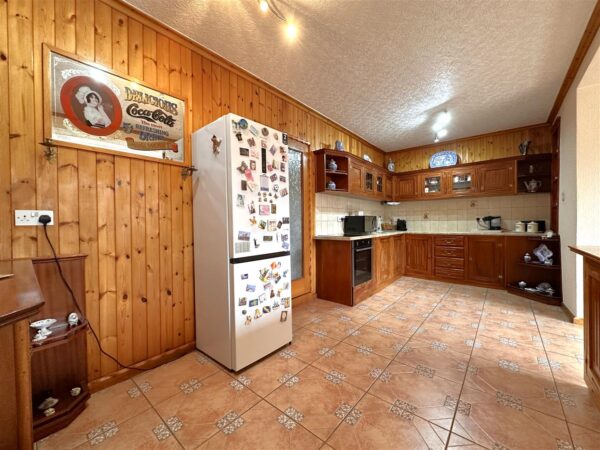 Danny Lyp, Sibcy Lane, Balderton, Newark