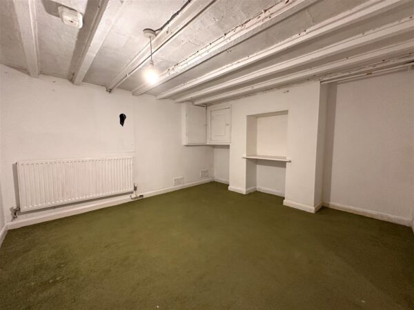 Whitfield Street, Newark