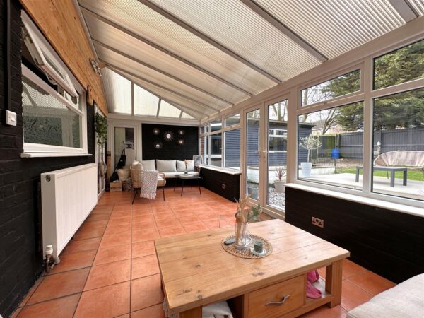 Whomsley Close, Newark