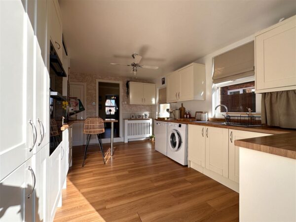 London Road, Balderton, Newark