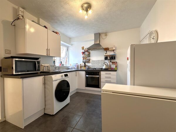 Whitfield Street, Newark