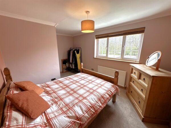 Dale Crescent, Fernwood, Newark