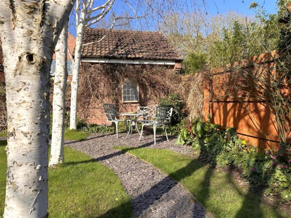 Dale Way, Fernwood, Newark