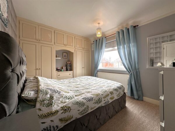 Beeston Road, Newark