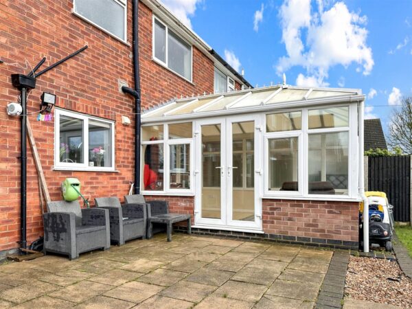 Peebles Road, Newark