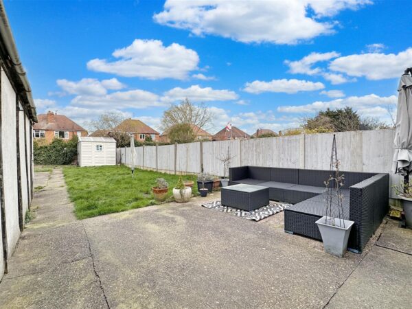 Beeston Road, Newark