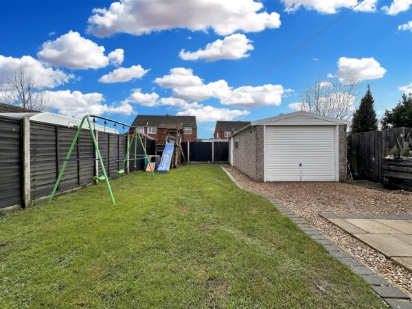 Peebles Road, Newark