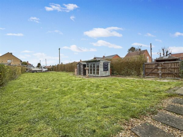 Fosse Road, Farndon, Newark