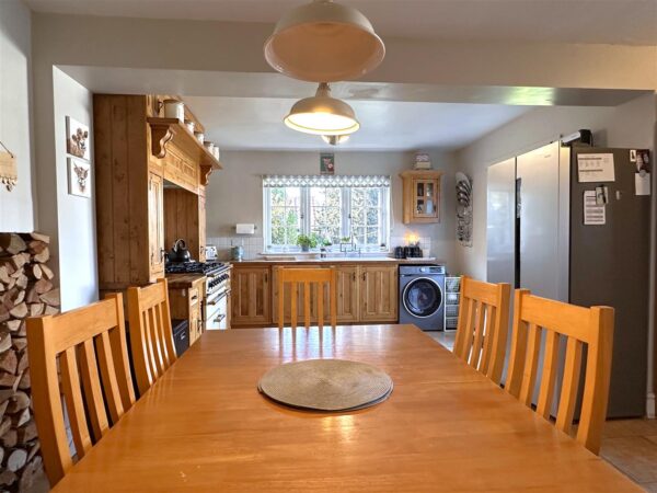 Fleet Cottage, Gainsborough Road, Langford, Newark