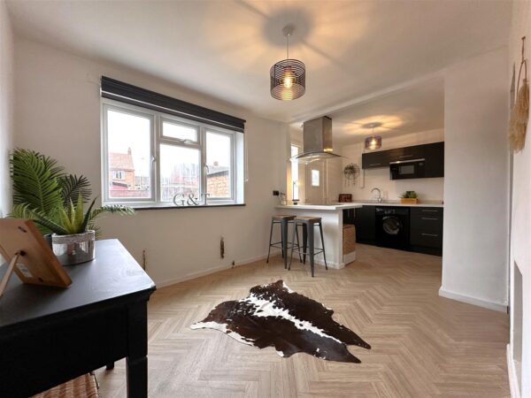 Montgomery Road, Newark