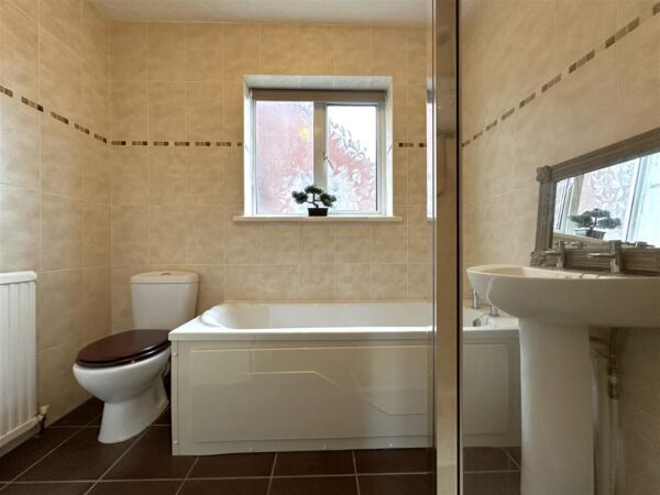 Stephen Road, Newark