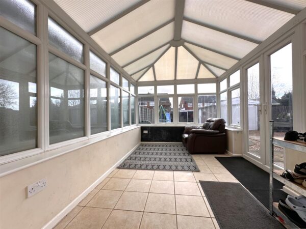 Peebles Road, Newark