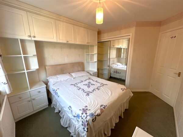 Holmefield, Farndon, Newark