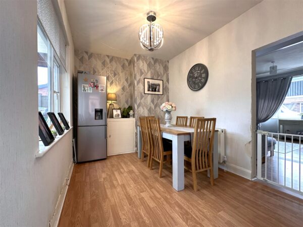 Beeston Road, Newark