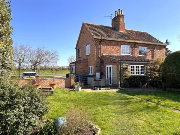 Fleet Cottage, Gainsborough Road, Langford, Newark