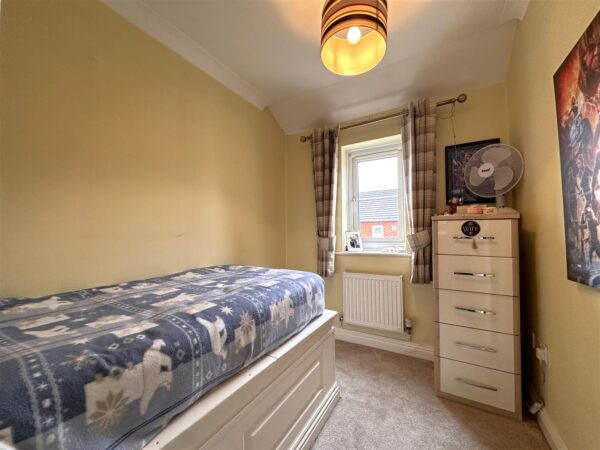 Cannon Close, Coddington, Newark