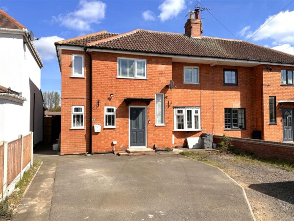 Long Lane, Farndon, Newark