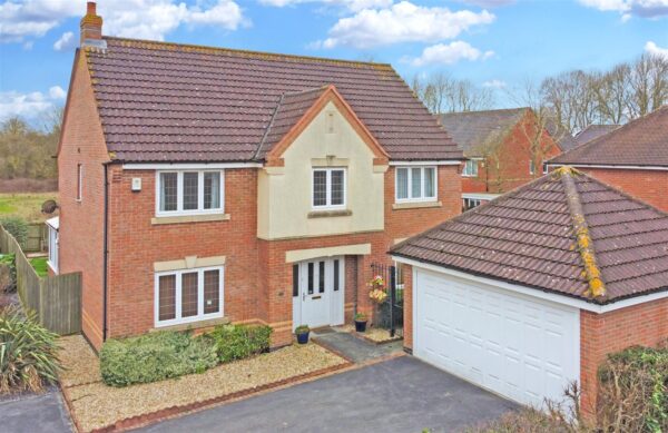 Oakfield Road, Fernwood, Newark