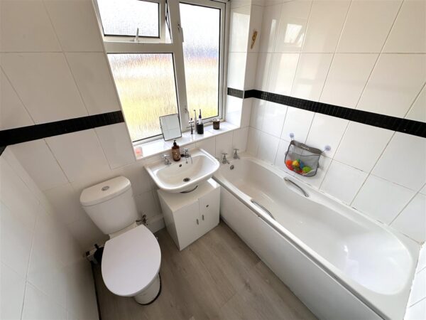 Alexander Avenue, Newark