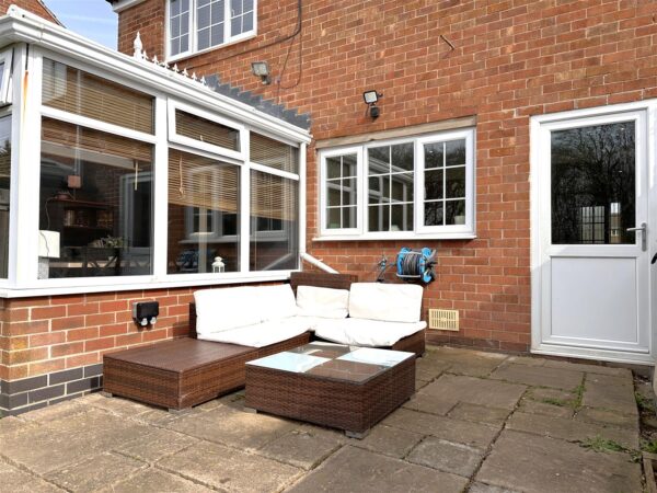 Dale Crescent, Fernwood, Newark